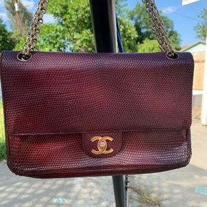 Vintage Chanel snake skin, red 🍎